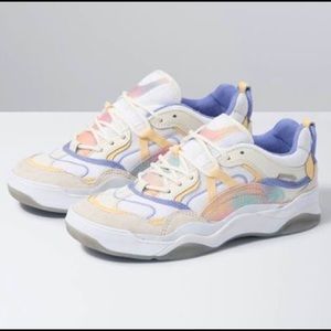 aura shift varix wc vans